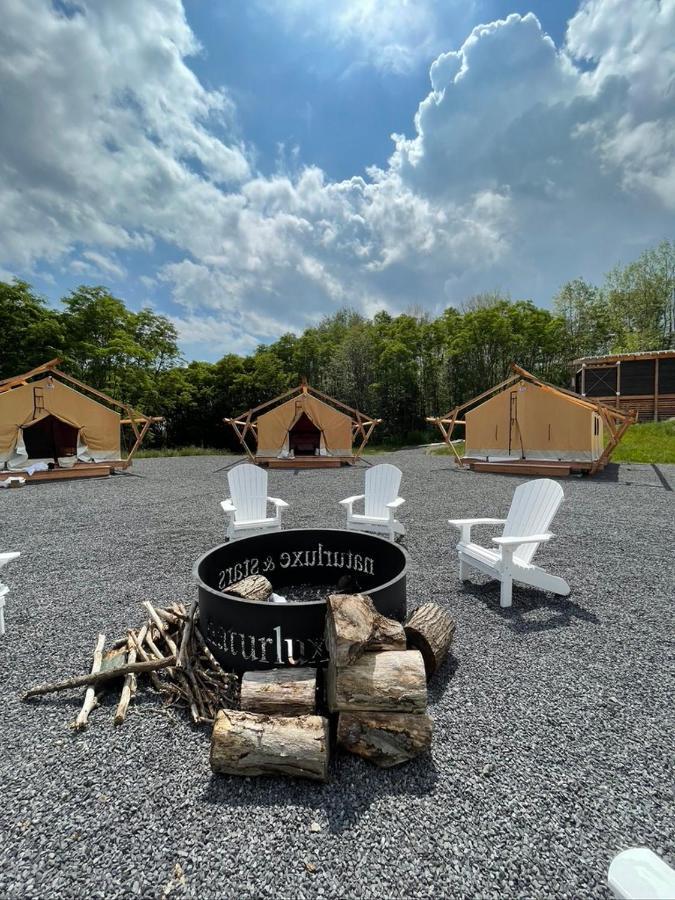 Naturluxe & Stars Watkins Glen Esterno foto